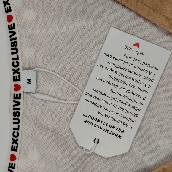 Unbranded tan/white with sequins sleeve medium top with tags - Picture 8 of 9